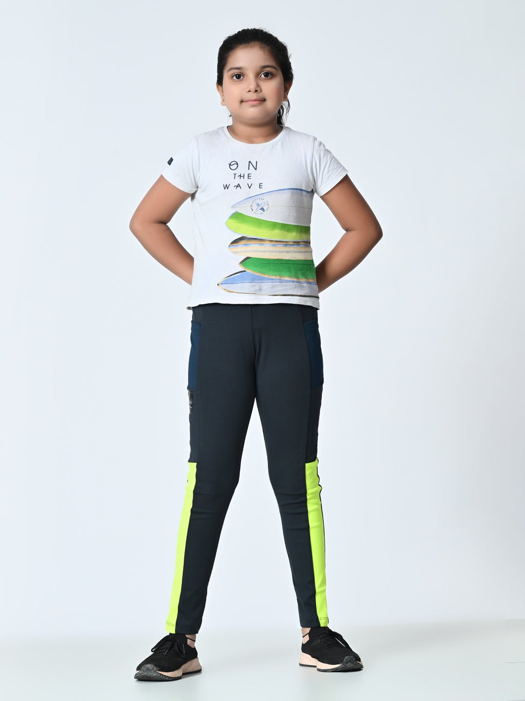 Girls High - Rise Colour - Blocked Ankle length Tights - RueCollections