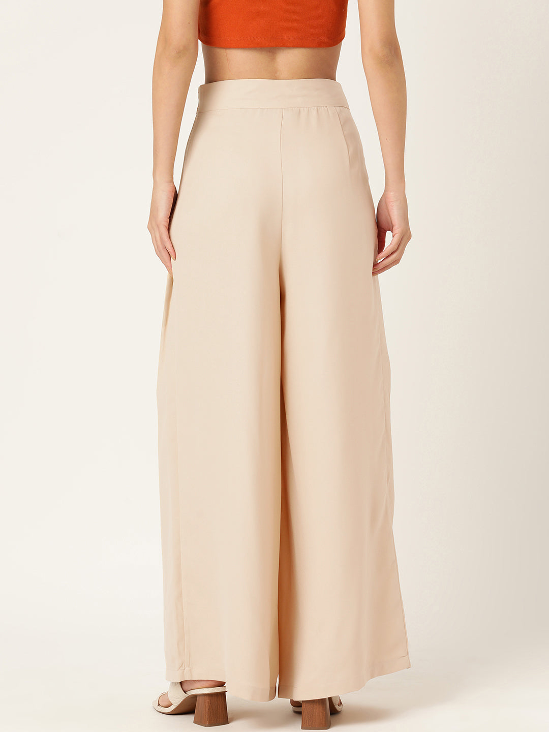 Women Relaxed Loose Fit High-Rise Pleated Trousers