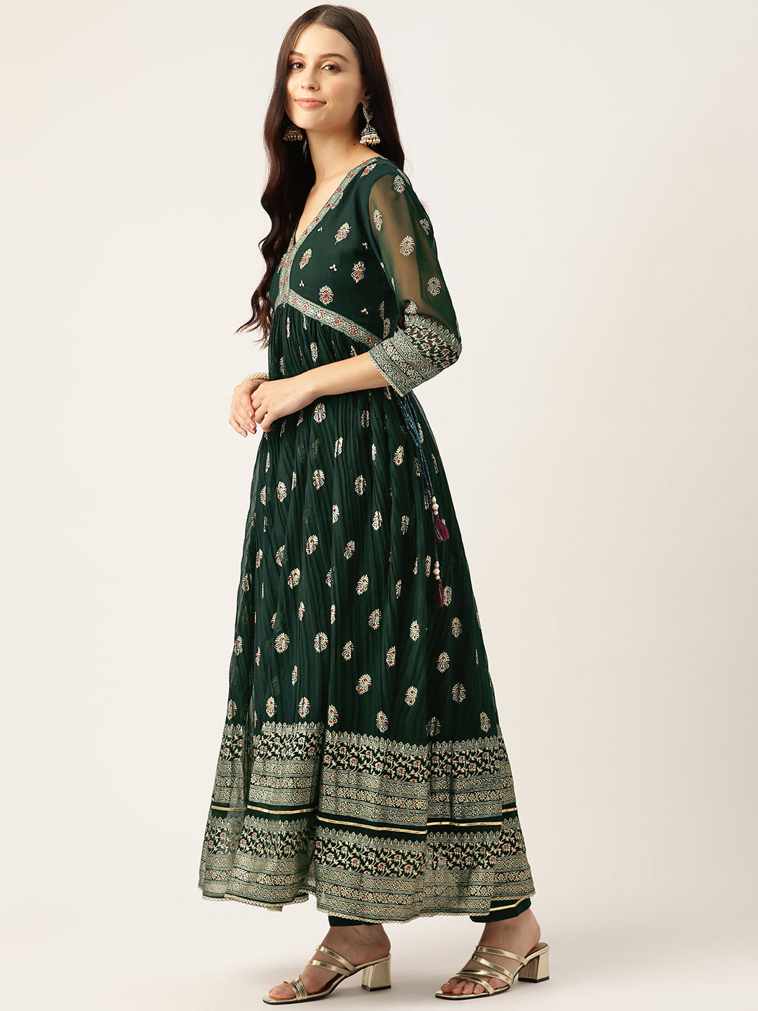 Ethnic Motifs Embroidered Empire Sequinned Kurta with Trousers