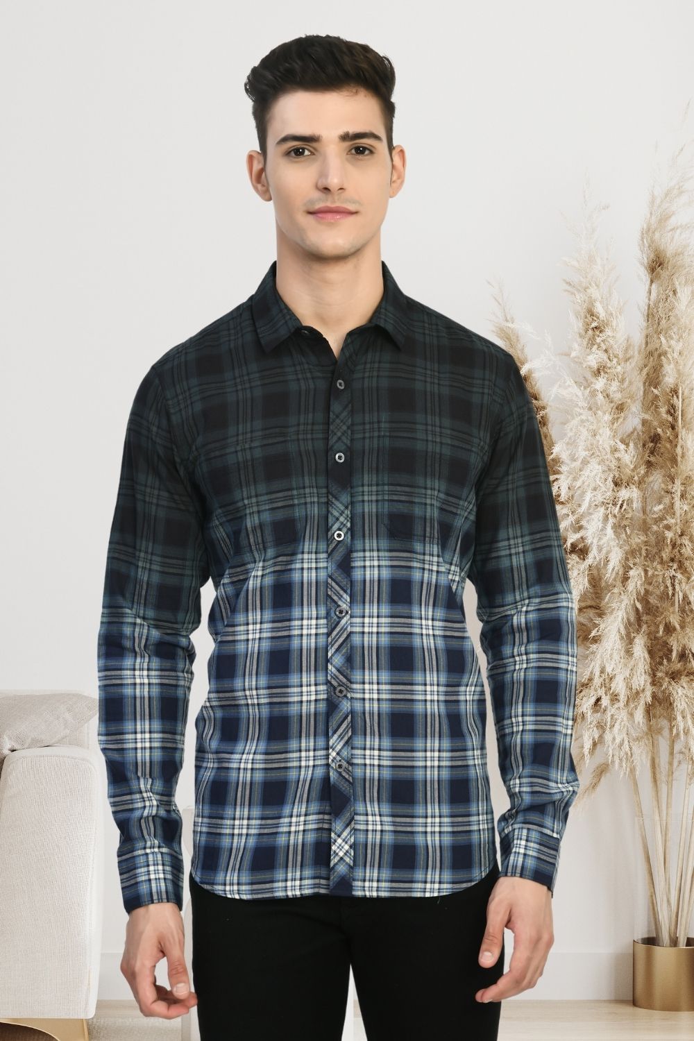 Men Standard Tartan Checks Opaque Checked Casual Shirt