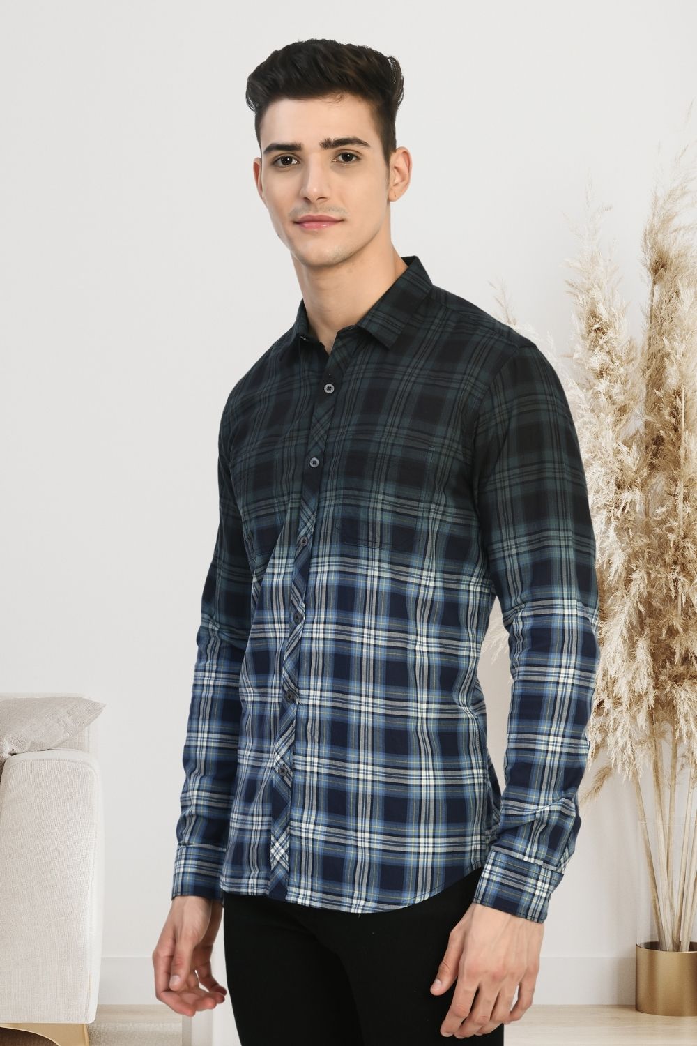 Men Standard Tartan Checks Opaque Checked Casual Shirt