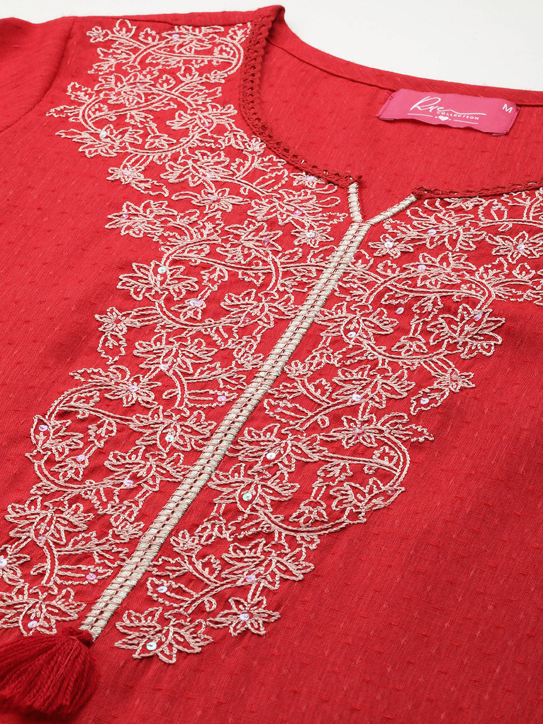 Women Yoke Design Embroidered Thread Work Kurta