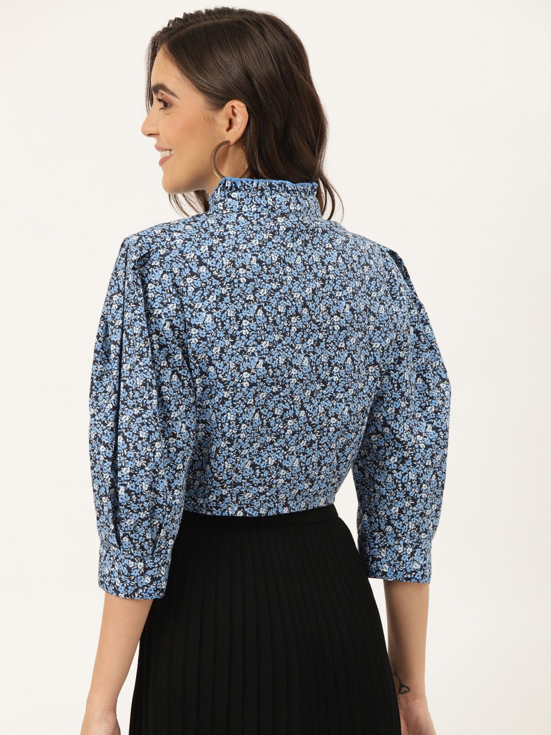 Black & Blue Floral Print Mandarin Collar Shirt Style Crop Top - RueCollections