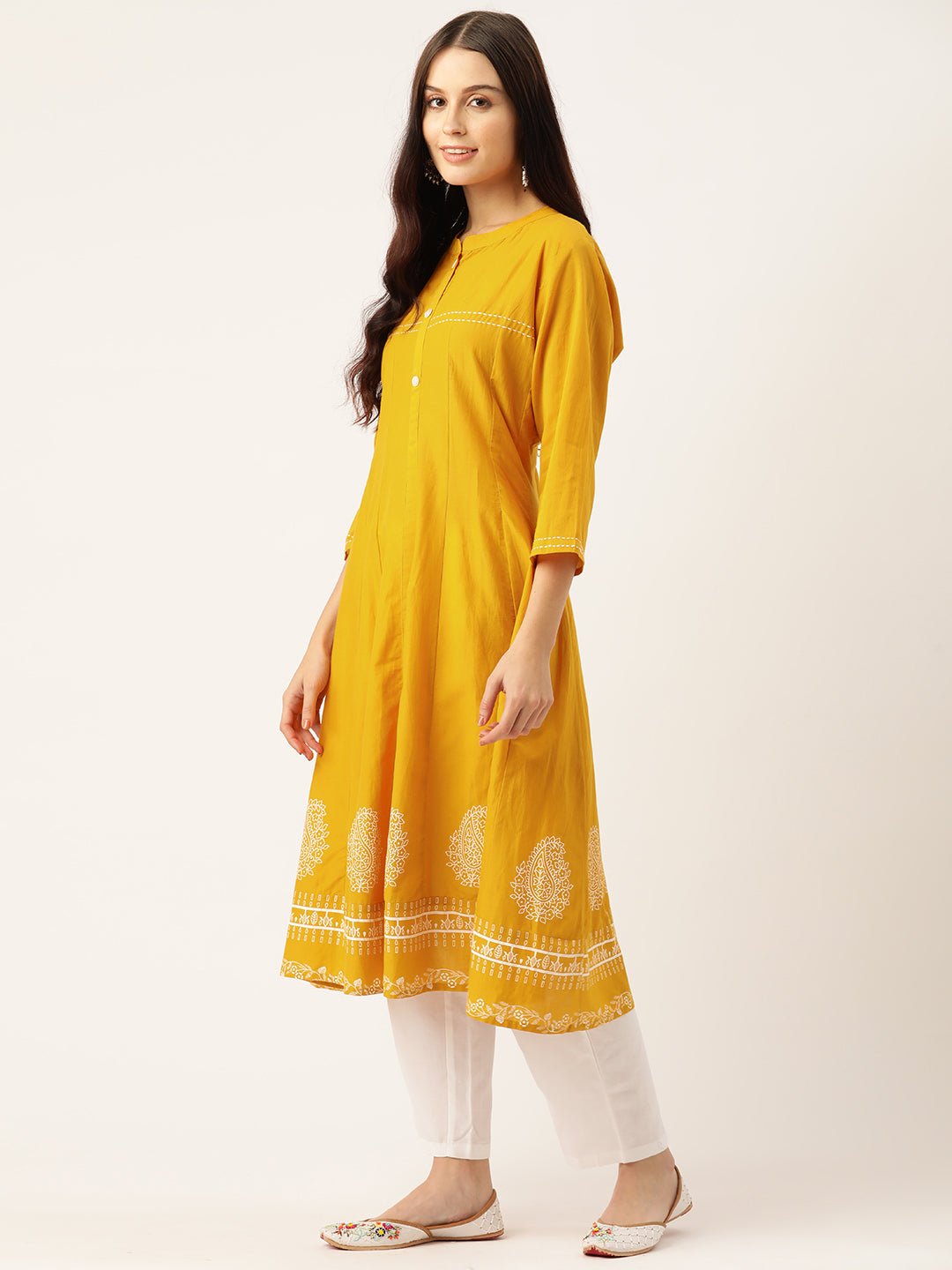 Ethnic Motifs Printed Kurta - RueCollections