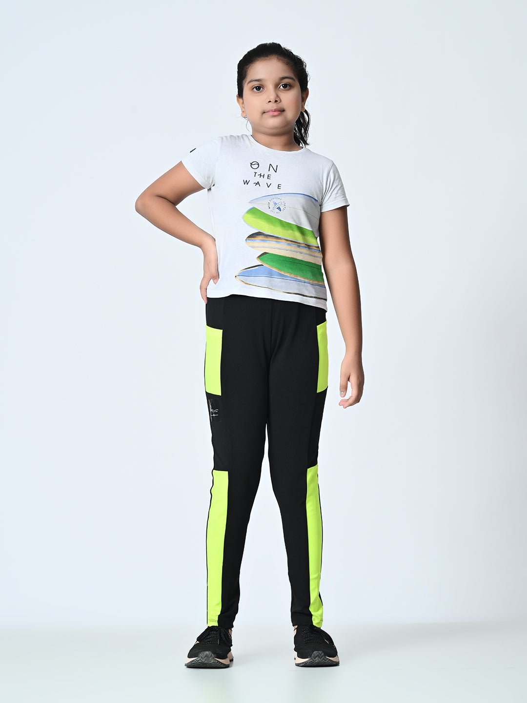 Girls High - Rise Colour - Blocked Ankle length Tights - RueCollections