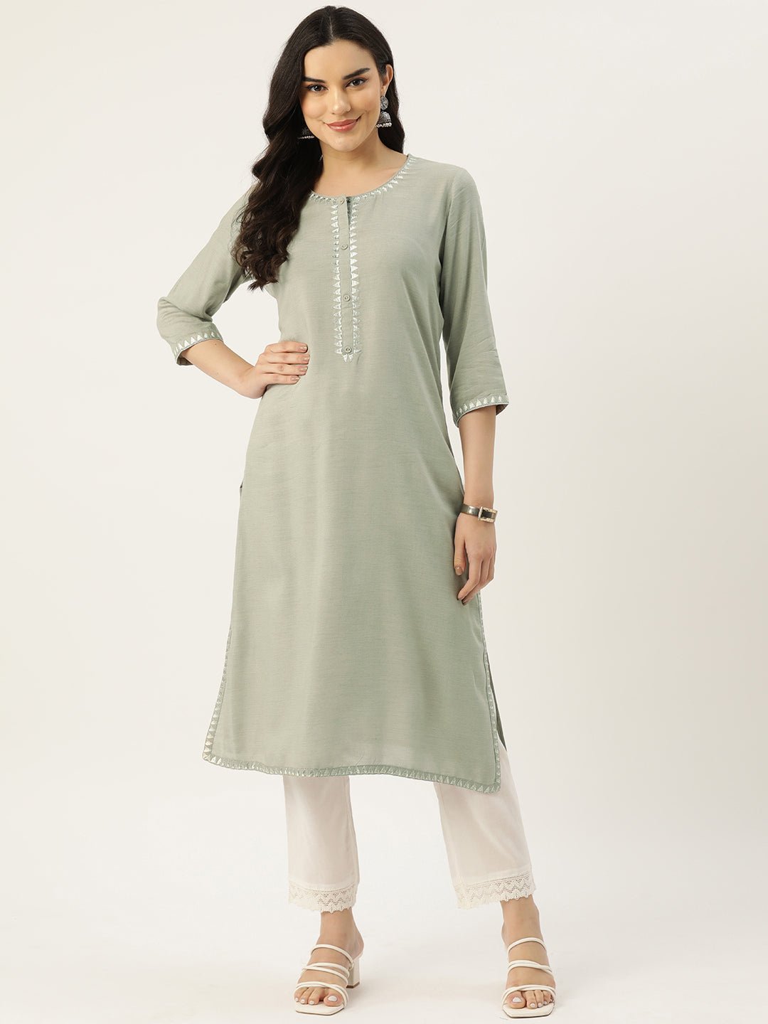 Women Geometric Yoke Design Embroidered Thread Work Kurta - RueCollections