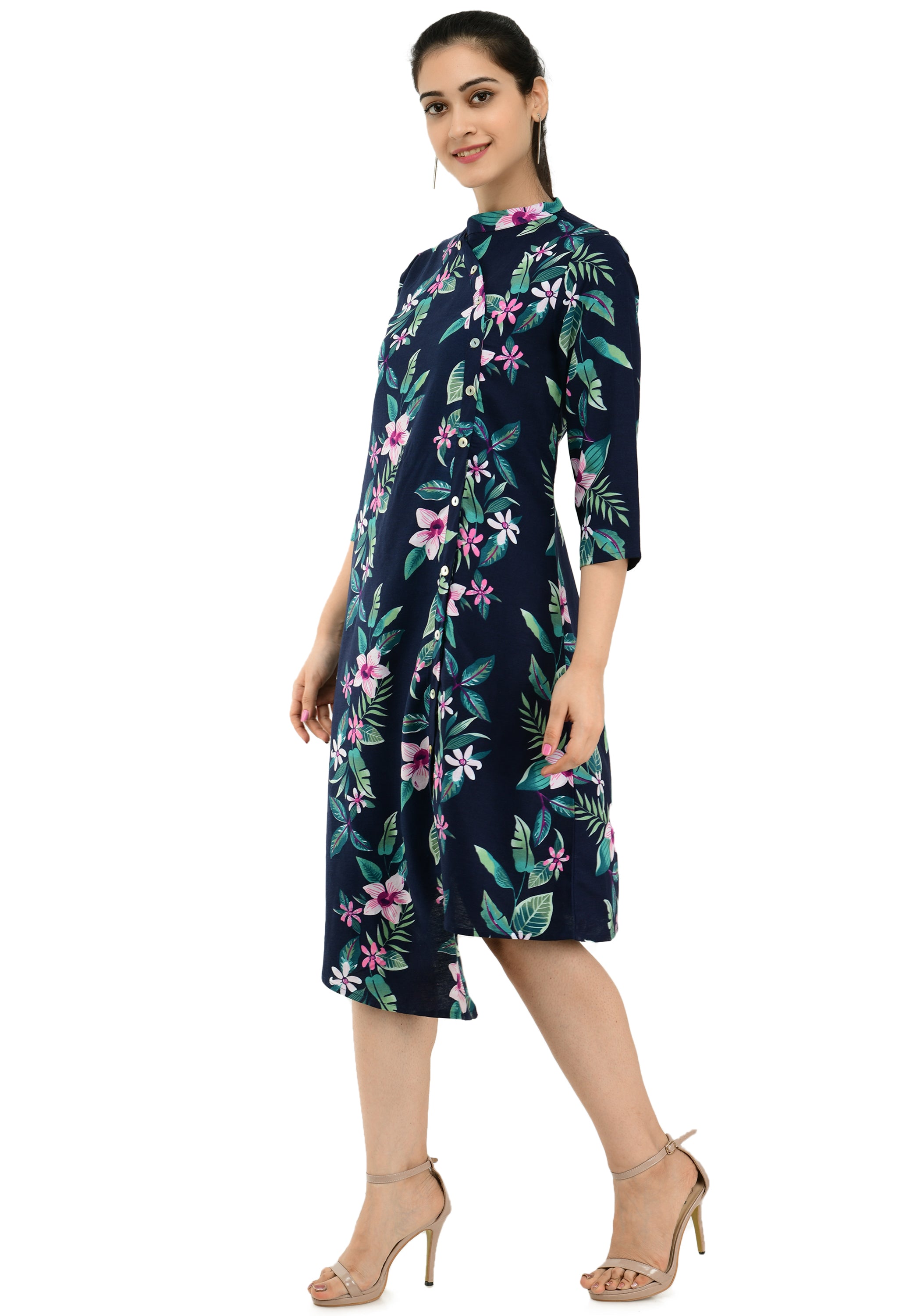 महिलाओं के लिए नेवी ब्लू प्रिंटेड रैप ड्रेस