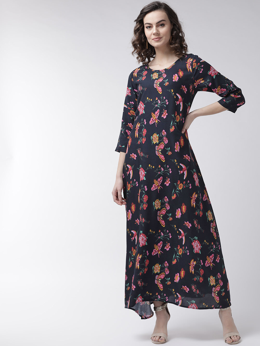 महिलाओं के लिए नेवी ब्लू और पिंक फ्लोरल प्रिंटेड मैक्सी ड्रेस