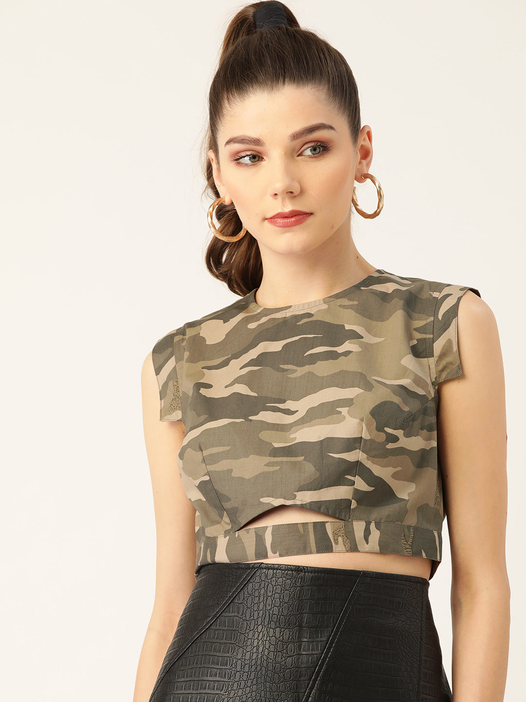 Women Olive Green & Beige Camouflage Printed Pure Cotton Crop Top